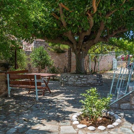 Tranquil Stone Garden House Villa Kalos Bagian luar foto