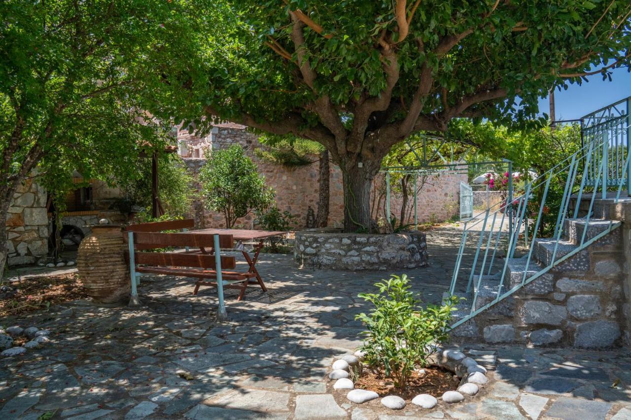 Tranquil Stone Garden House Villa Kalos Bagian luar foto